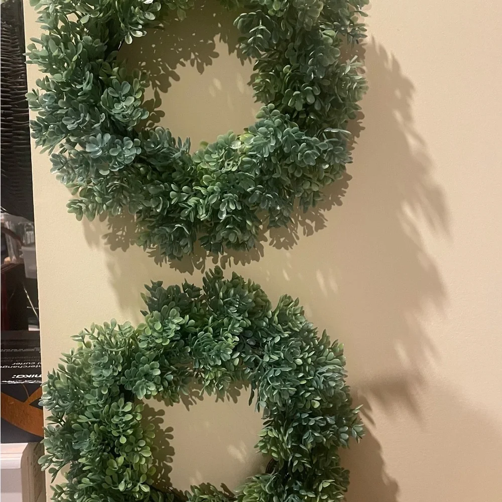 Set of 2 Artificial boxwood lifelike Wreaths 12” round w/ hanger
